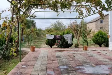 Satılır Bağ Evi Buzovnada