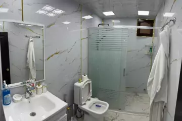 Aylıq Kirayə Köhnə Tikili Mərkəzdə