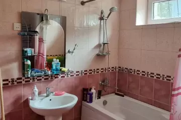 Satılır Bağ Evi Buzovnada