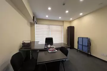 Aylıq Kirayə Ofis şərq Bazarında