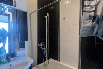 Satılır Yeni Tikili Həzi Aslanovda