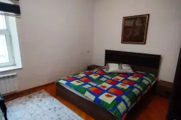 Aylıq Kirayə Köhnə Tikili Sahil Bağıda