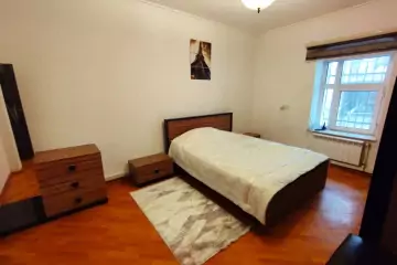 Aylıq Kirayə Köhnə Tikili Sahil Bağıda