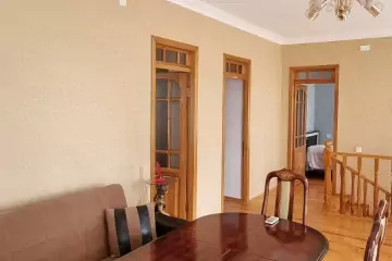 Satılır Bağ Evi Buzovnada