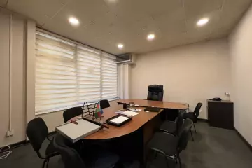 Aylıq Kirayə Ofis şərq Bazarında