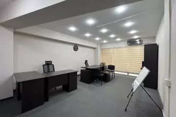Aylıq Kirayə Ofis şərq Bazarında