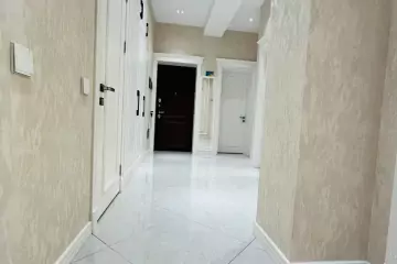 Satılır Yeni Tikili Elmler Akademiyasıda