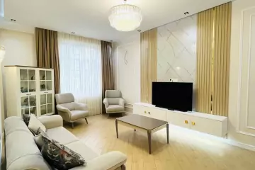Satılır Yeni Tikili Elmler Akademiyasıda