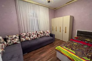 Satılır Bağ Evi Novxanıda