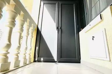 Satılır Yeni Tikili Elmler Akademiyasıda