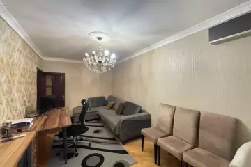 Satılır Köhnə Tikili Həsən əliyev (keçmiş İnqilab)da