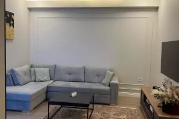 Aylıq Kirayə Yeni Tikili Elmler Akademiyasıda