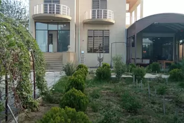 Satılır Həyət Evi Novxanıda