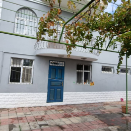 Satılır 5 otaqlı bağ evi 170 m², 10 sot  torpaq, Buzovna