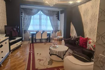 Satılır Yeni Tikili 9-cu Mikrorayonda