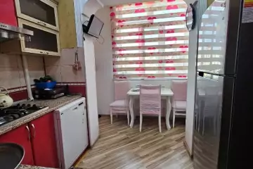 Satılır Köhnə Tikili Yeni Yasamalda