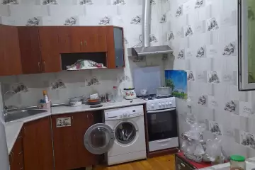 Satılır Həyət Evi əmircanda