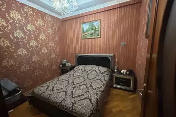 Satılır Yeni Tikili 4-cü Mikrorayonda