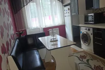 Satılır Yeni Tikili 9-cu Mikrorayonda