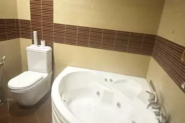 Satılır Yeni Tikili Heydər əliyev Mərkəzində