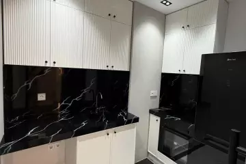 Satılır Yeni Tikili Heydər əliyev Mərkəzində