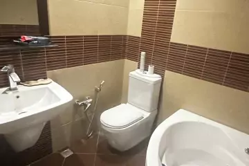 Satılır Yeni Tikili Heydər əliyev Mərkəzində