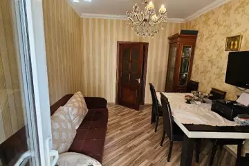 Satılır Köhnə Tikili Yeni Yasamalda
