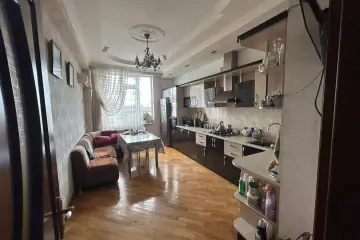 Satılır Yeni Tikili 4-cü Mikrorayonda