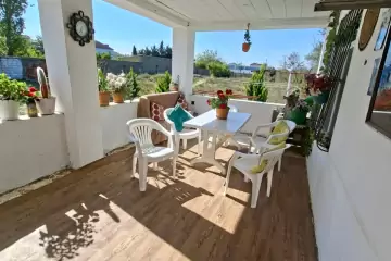 Satılır Həyət Evi Buzovnada