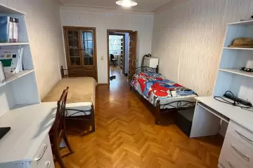 Aylıq Kirayə Köhnə Tikili Elmler Akademiyasıda
