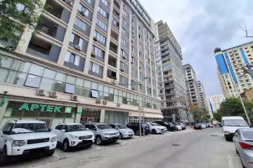 Satılır Yeni Tikili 28 May Metrosu ətrafında