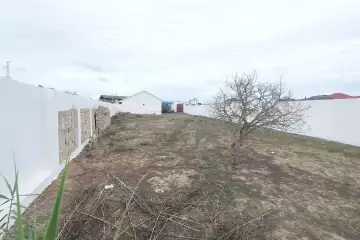 Satılır Həyət Evi Qalada