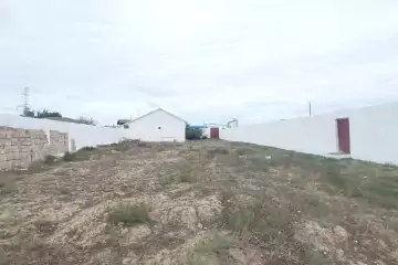 Satılır Həyət Evi Qalada