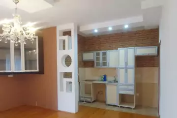 Satılır Həyət Evi Qalada