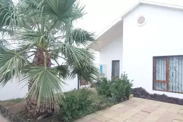 Satılır Həyət Evi Qalada