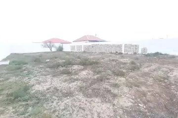 Satılır Həyət Evi Qalada