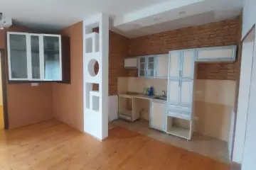 Satılır Həyət Evi Qalada