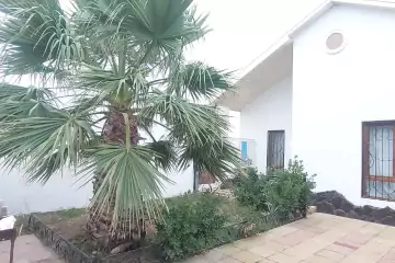 Satılır Həyət Evi Qalada