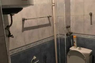 Satılır Köhnə Tikili 8-ci Kilometrdə