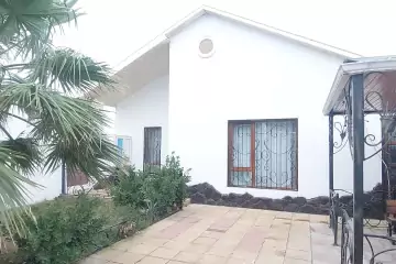 Satılır Həyət Evi Qalada