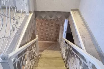 Satılır Bağ Evi Mərdəkanda