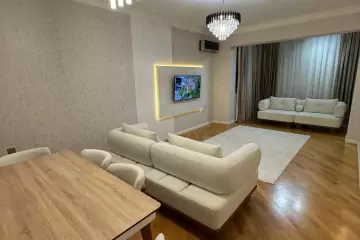 Satılır Yeni Tikili Nəsimi Bazarında