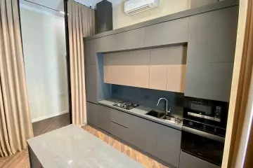 Satılır Yeni Tikili Ağ şəhər Kompleksində