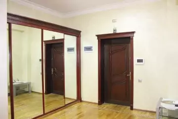 Satılır Yeni Tikili Azərbaycan Dillər Universitetində