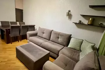Satılır Yeni Tikili 8-ci Mikrorayonda