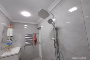 Satılır Yeni Tikili Yeni Yasamalda
