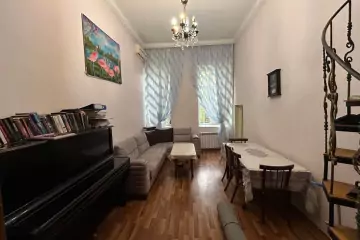 Satılır Köhnə Tikili İzmir Parkı