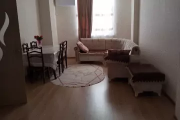 Satılır Yeni Tikili Qurtuluş 93da