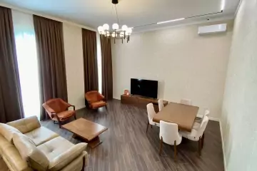 Satılır Yeni Tikili Ağ şəhər Kompleksində
