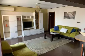 Satılır Köhnə Tikili Kubinkada